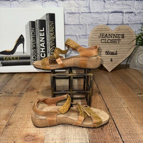 Taos Footwear Trulie Sandals camel size 9-9.5 - Picture 5 of 10